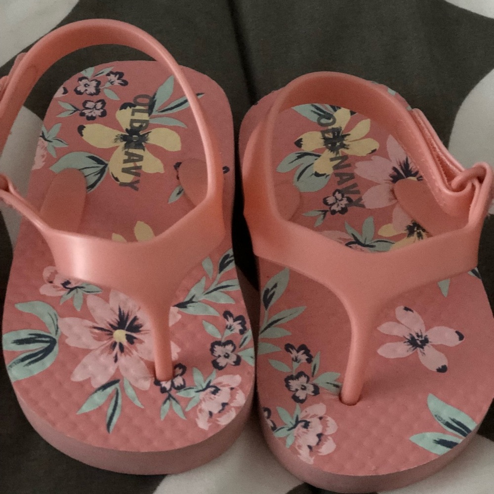 Old Navy Toddler Sandals